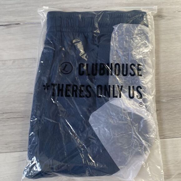 Clubhouse *there's only us BLUEBERRY ATHLETIC‎ SHORTS Size L Blue NWT - Picture 2 of 5